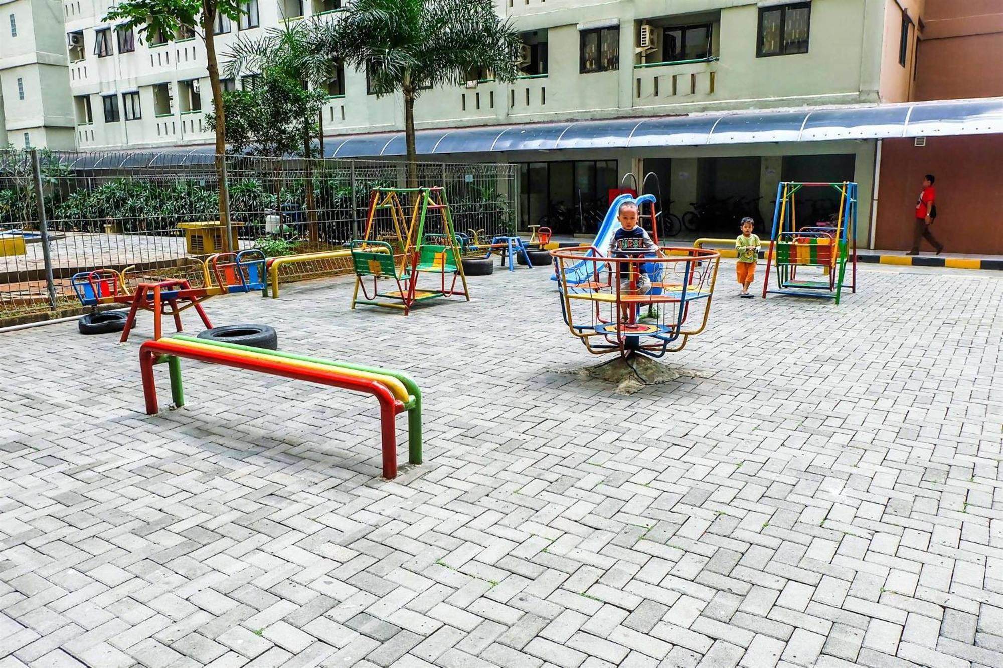 Apartment Good And Homey At Kebagusan By Travelio